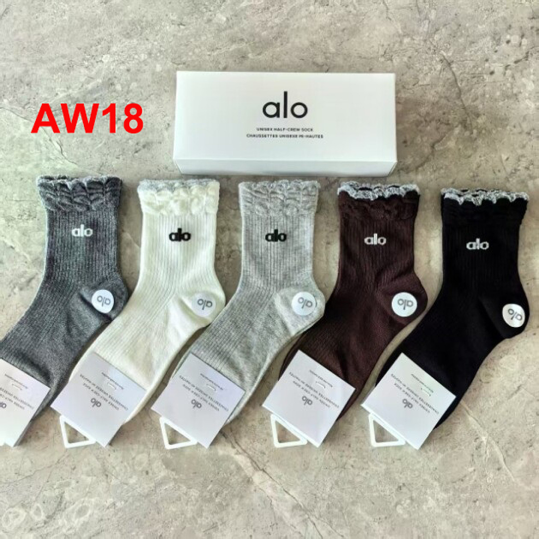 Alo Unisex Half-Crew Throwback Sock · A3224 — תמונה 12