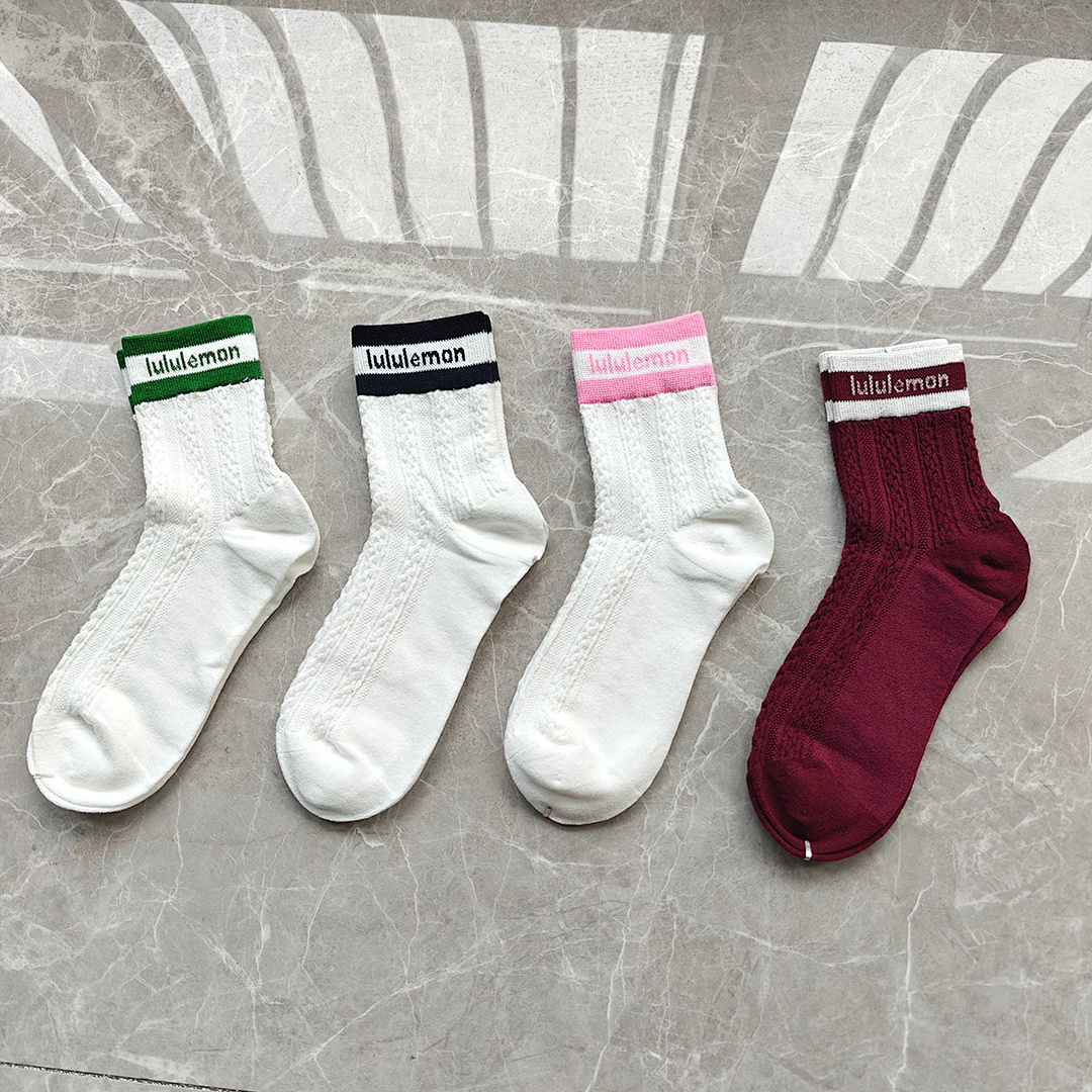 Lululemon Cable-Knit Quarter Socks · A3031
