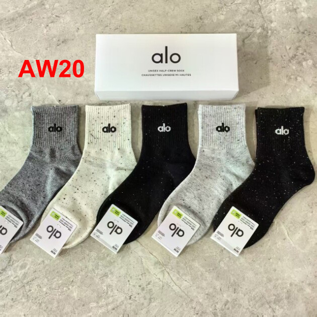 Alo Unisex Half-Crew Throwback Sock · A3224 — תמונה 10
