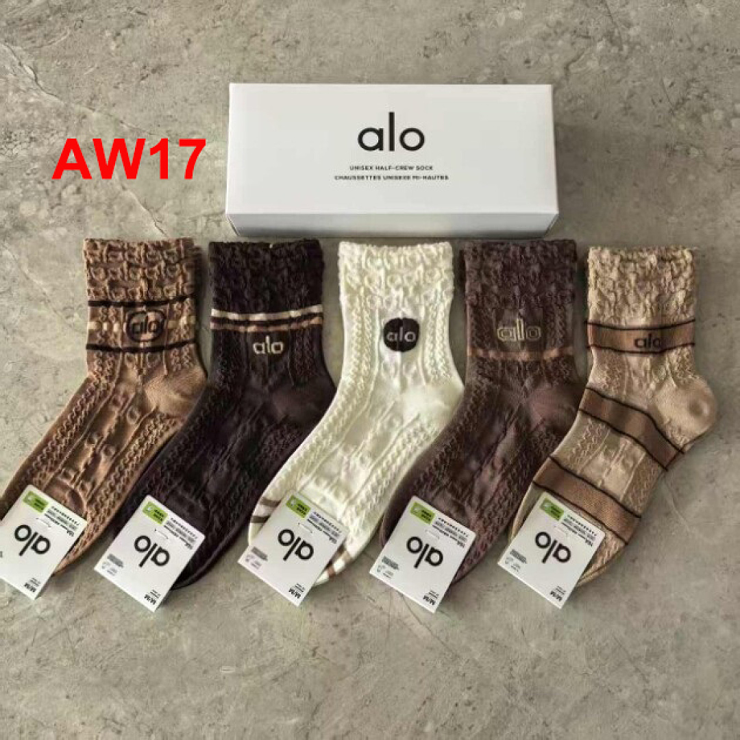 Alo Unisex Half-Crew Throwback Sock · A3224 — תמונה 13