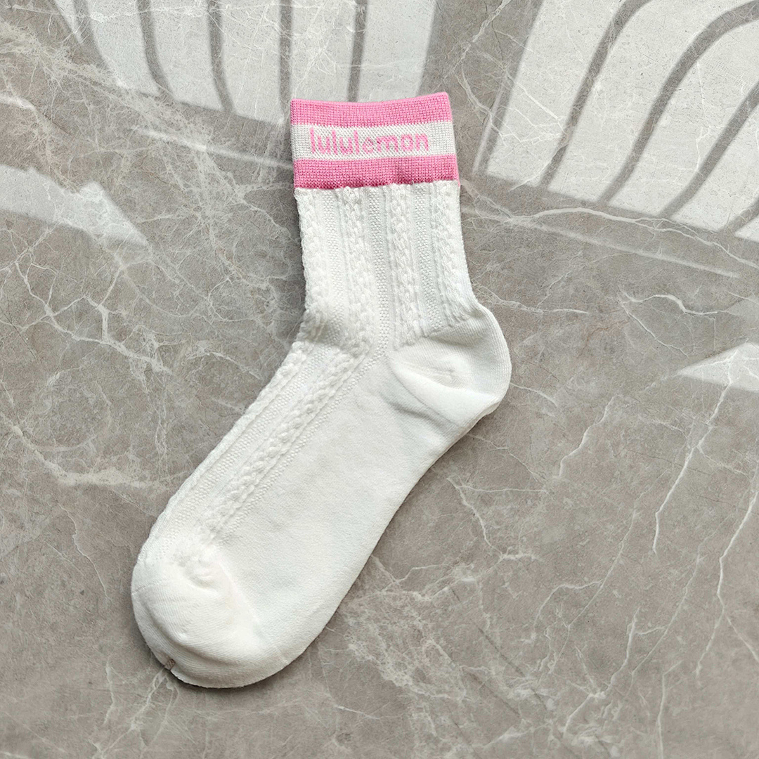 Lululemon Cable-Knit Quarter Socks · A3031 — תמונה 7