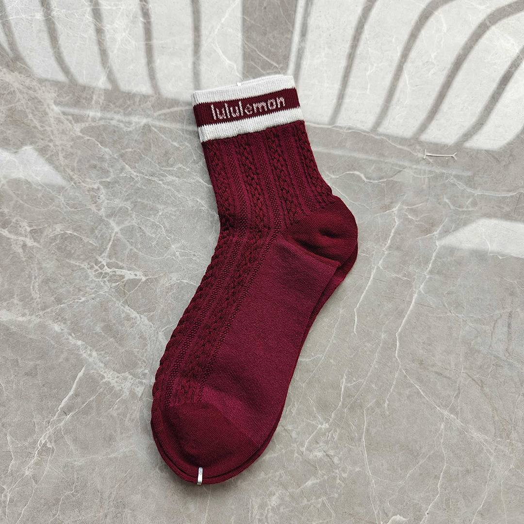 Lululemon Cable-Knit Quarter Socks · A3031 — תמונה 8
