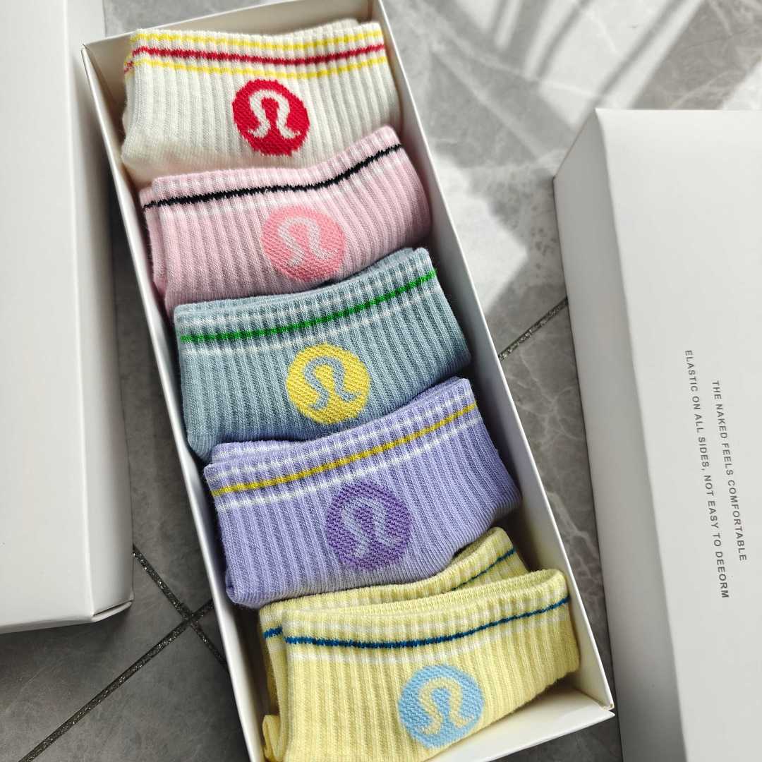 Lululemon Daily Essential Crew Socks · A3041 — תמונה 29