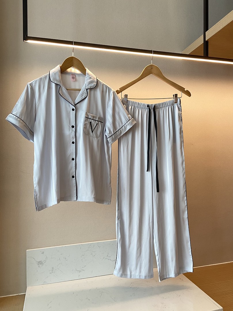 Victoria's Secret Signature Satin Short Pajama Set · A3061 — תמונה 21