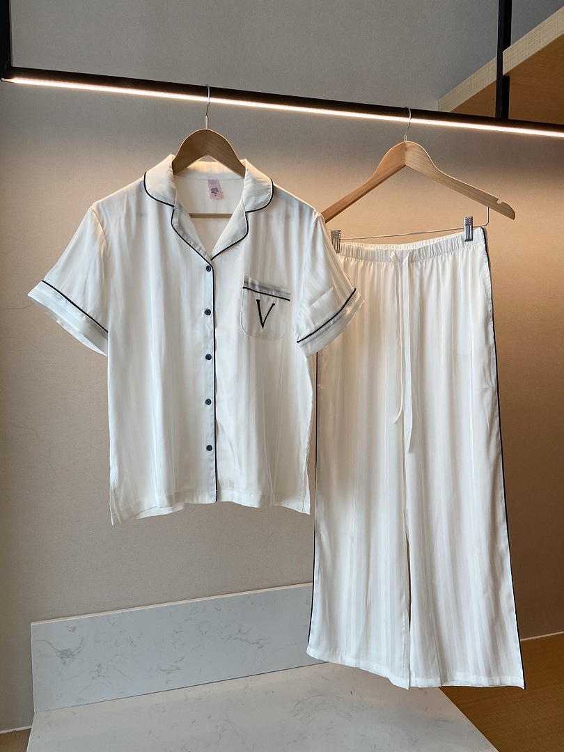 Victoria's Secret Signature Satin Short Pajama Set · A3061 — תמונה 57