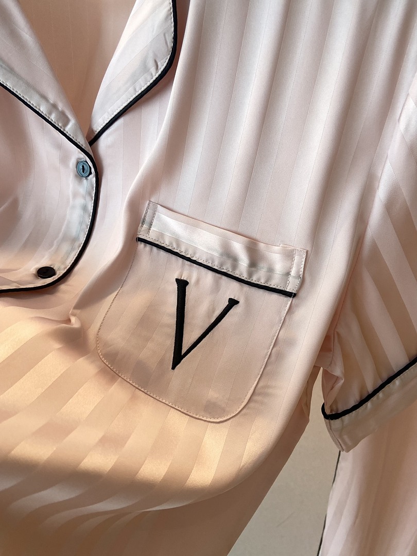 Victoria's Secret Signature Satin Short Pajama Set · A3061 — תמונה 28