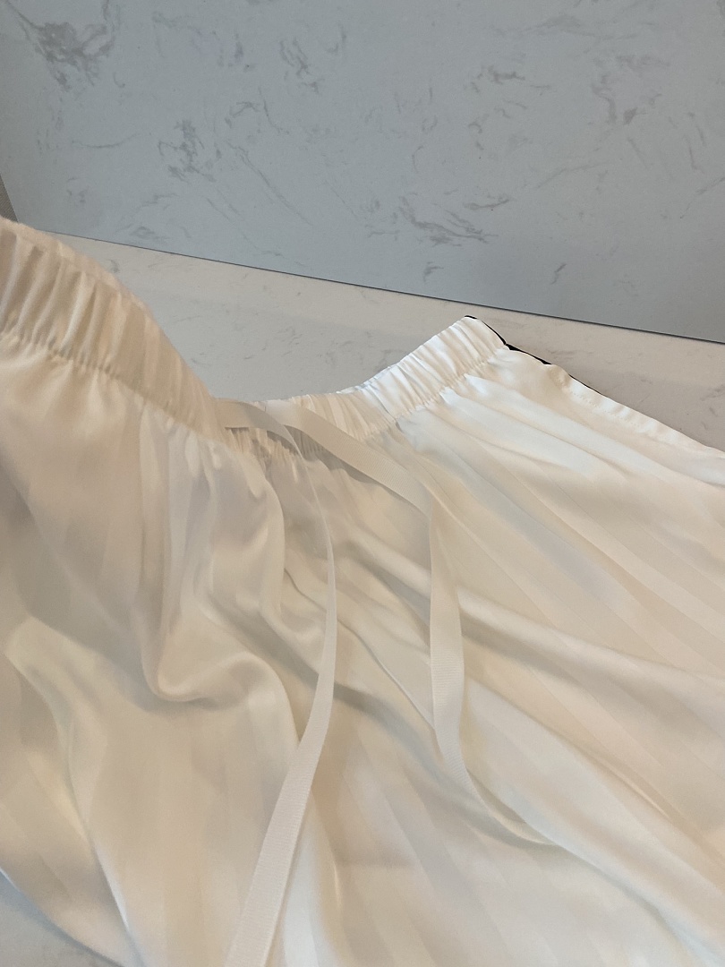 Victoria's Secret Signature Satin Short Pajama Set · A3061 — תמונה 50