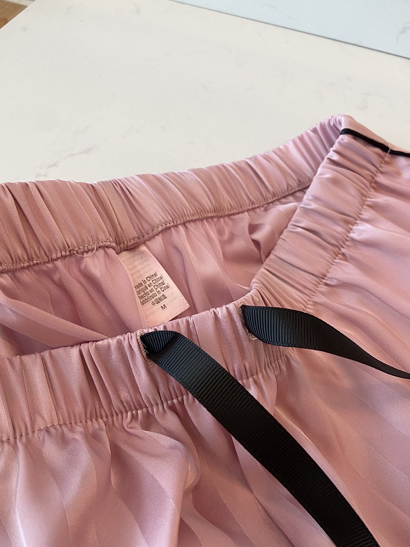 Victoria's Secret Signature Satin Short Pajama Set · A3061 — תמונה 31
