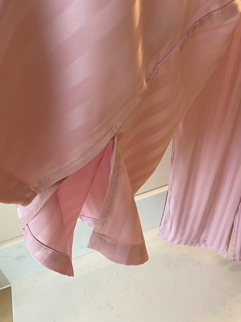 Victoria's Secret Signature Satin Short Pajama Set · A3061 — תמונה 35