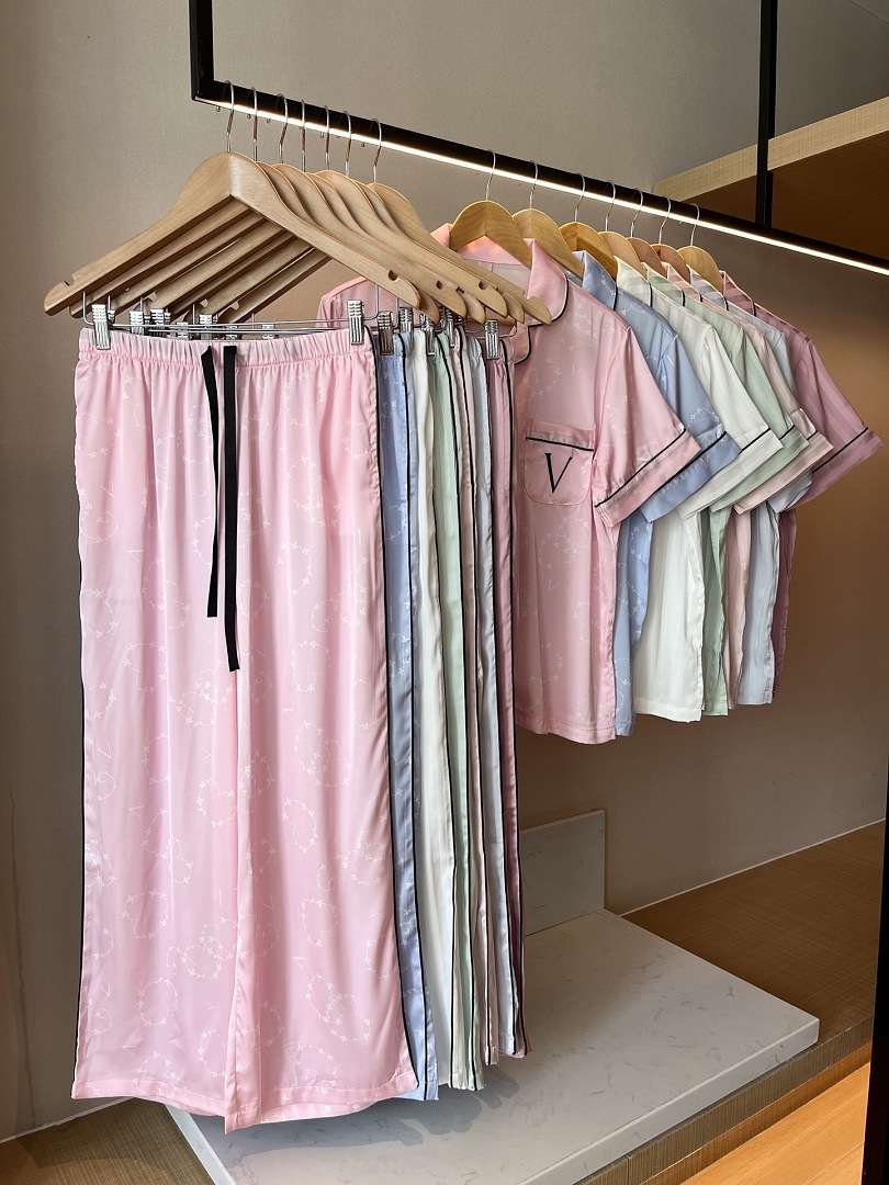 Victoria's Secret Signature Satin Short Pajama Set · A3061 — תמונה 67
