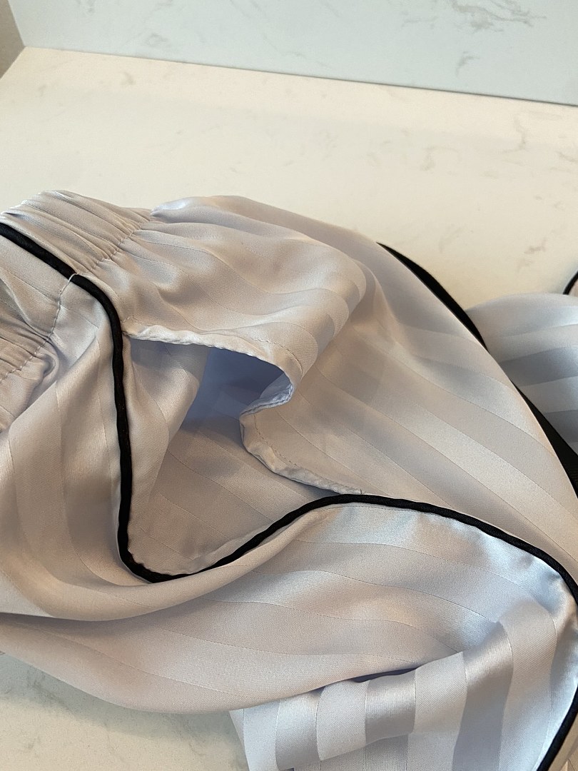 Victoria's Secret Signature Satin Short Pajama Set · A3061 — תמונה 13