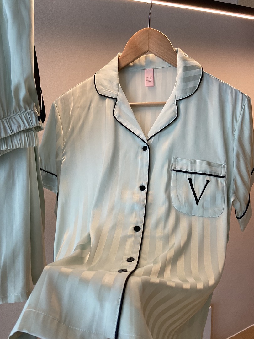 Victoria's Secret Signature Satin Short Pajama Set · A3061 — תמונה 45