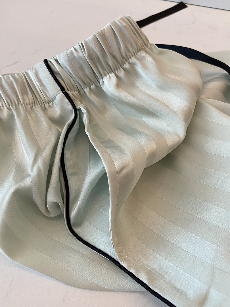 Victoria's Secret Signature Satin Short Pajama Set · A3061 — תמונה 41