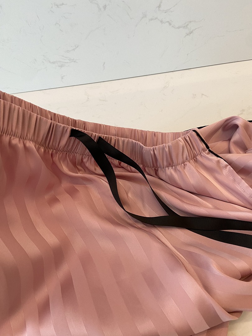 Victoria's Secret Signature Satin Short Pajama Set · A3061 — תמונה 33