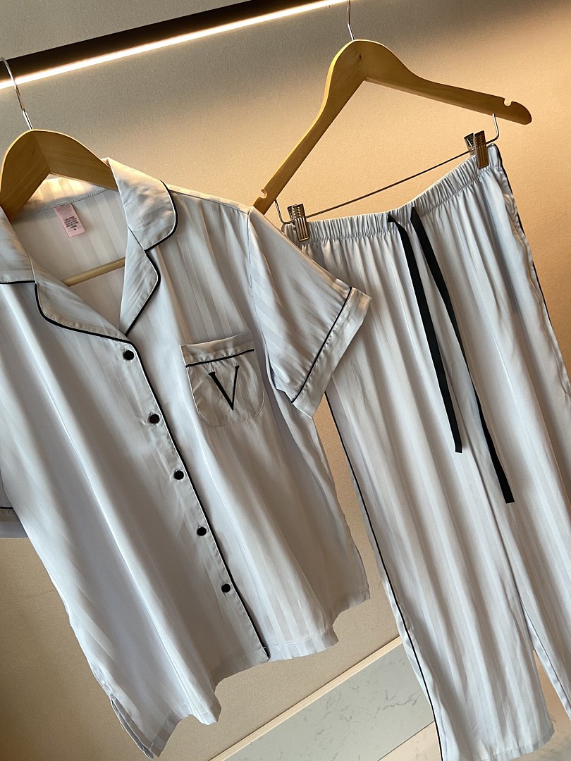 Victoria's Secret Signature Satin Short Pajama Set · A3061 — תמונה 20